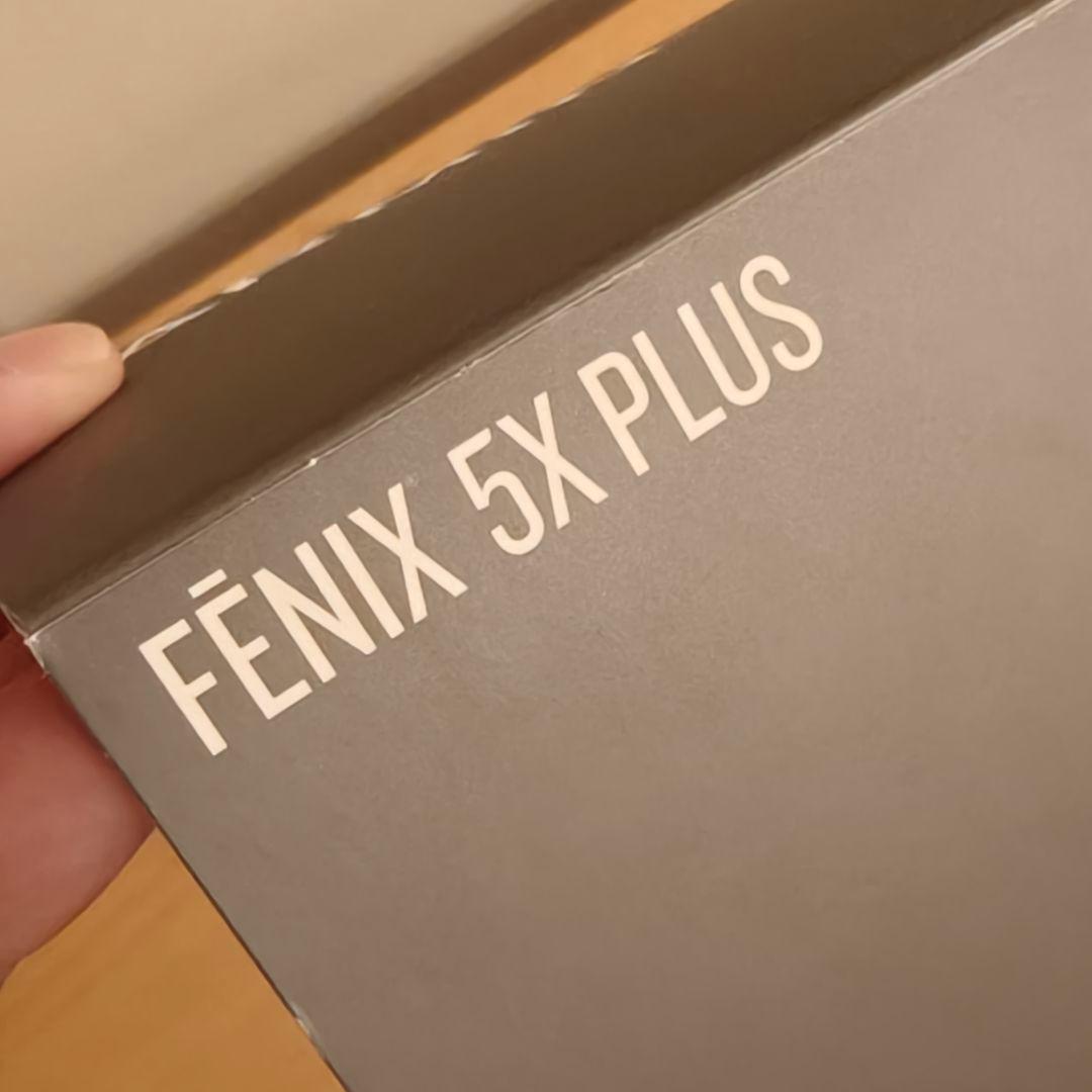 ガーミン　fenix 5X Plus SPPHIRE バンド複数