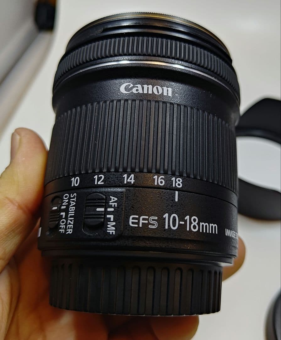 ★レンズカバー＆フード付★EF-S10-18mm f4.5-5.6 IS STM