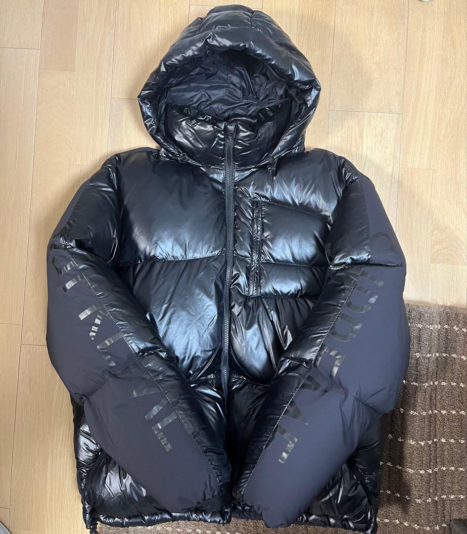 けいSupreme 21AW Featherweight Down