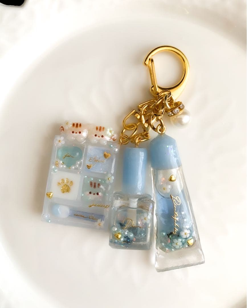 シャカシャカ　シェイカー　レジンキーホルダー　オーダー　м ɪ﻿ ʜ ο様