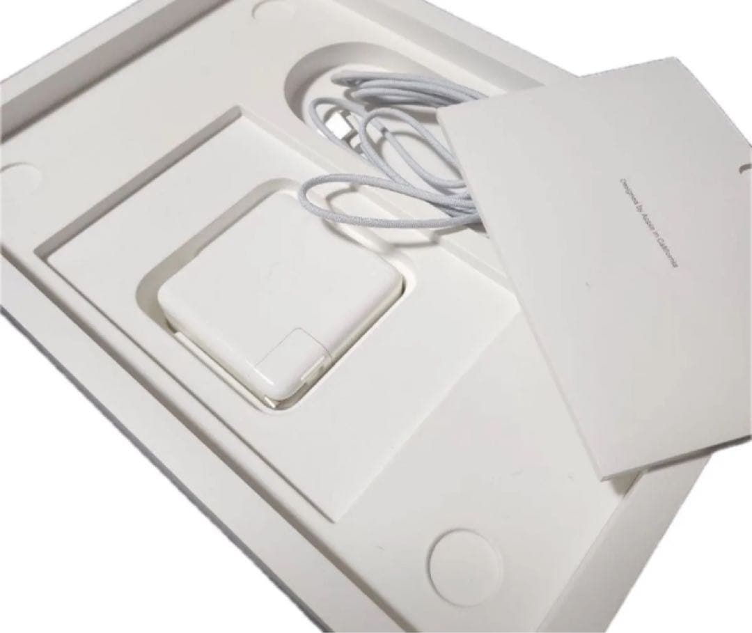 ★Apple M1 MacbookPro / 32GB / 1TB【初期化済】