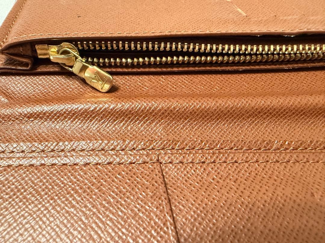 LOUIS VITTON 二つ折り長財布