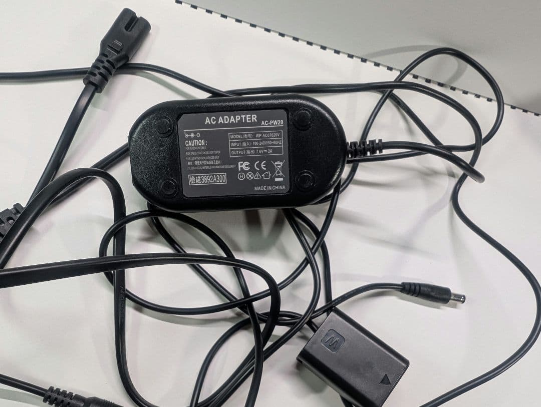 SONY カメラ ZV-E10　福袋　モニター・SDカード・ACアダプター付き