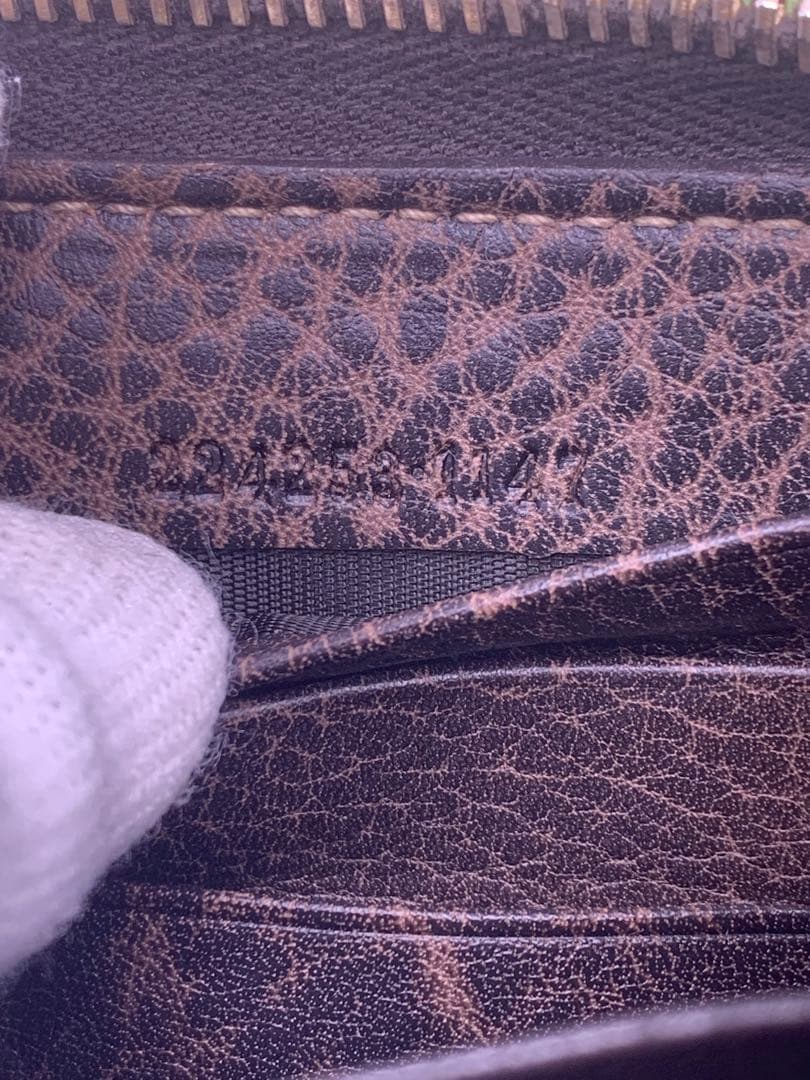美品 GUCCI　ラウンドファスナー長財布　ブラウン茶　GGキャンバス P55