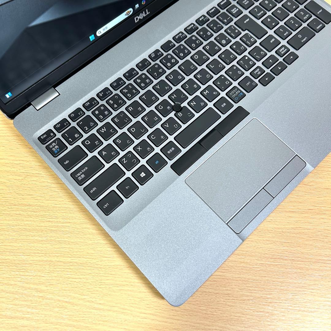 美品 DELL Precision 3551 i7 32GB 512GB 15型