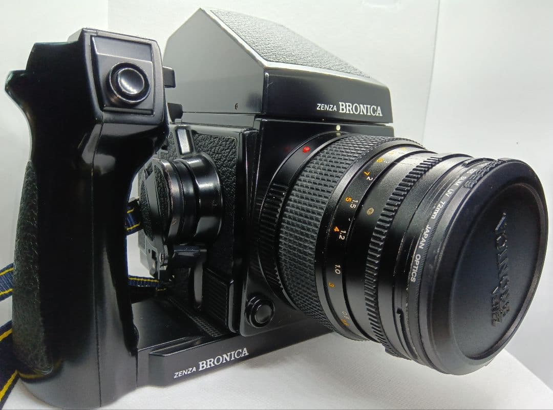 ゼンザブロニカGS-1 6x7 ❨AEプリズムファインダ-G　他多数添付❩　　①