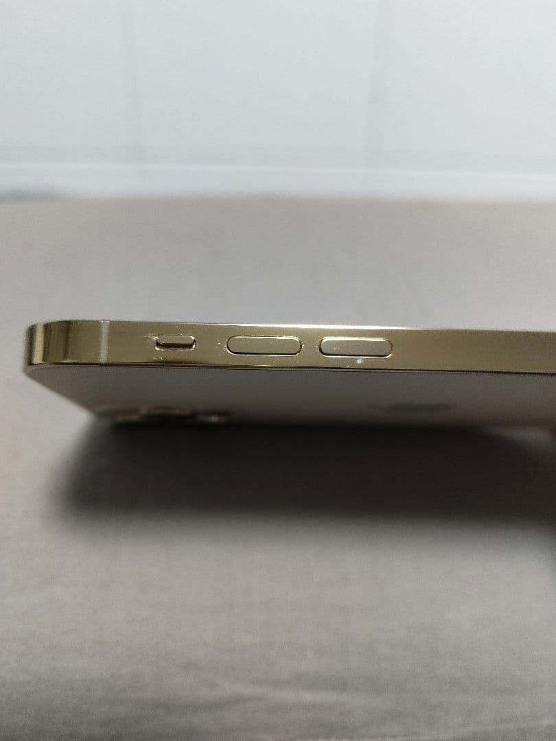 美品！SIMフリー Apple iPhone12Pro ゴールド 256GB