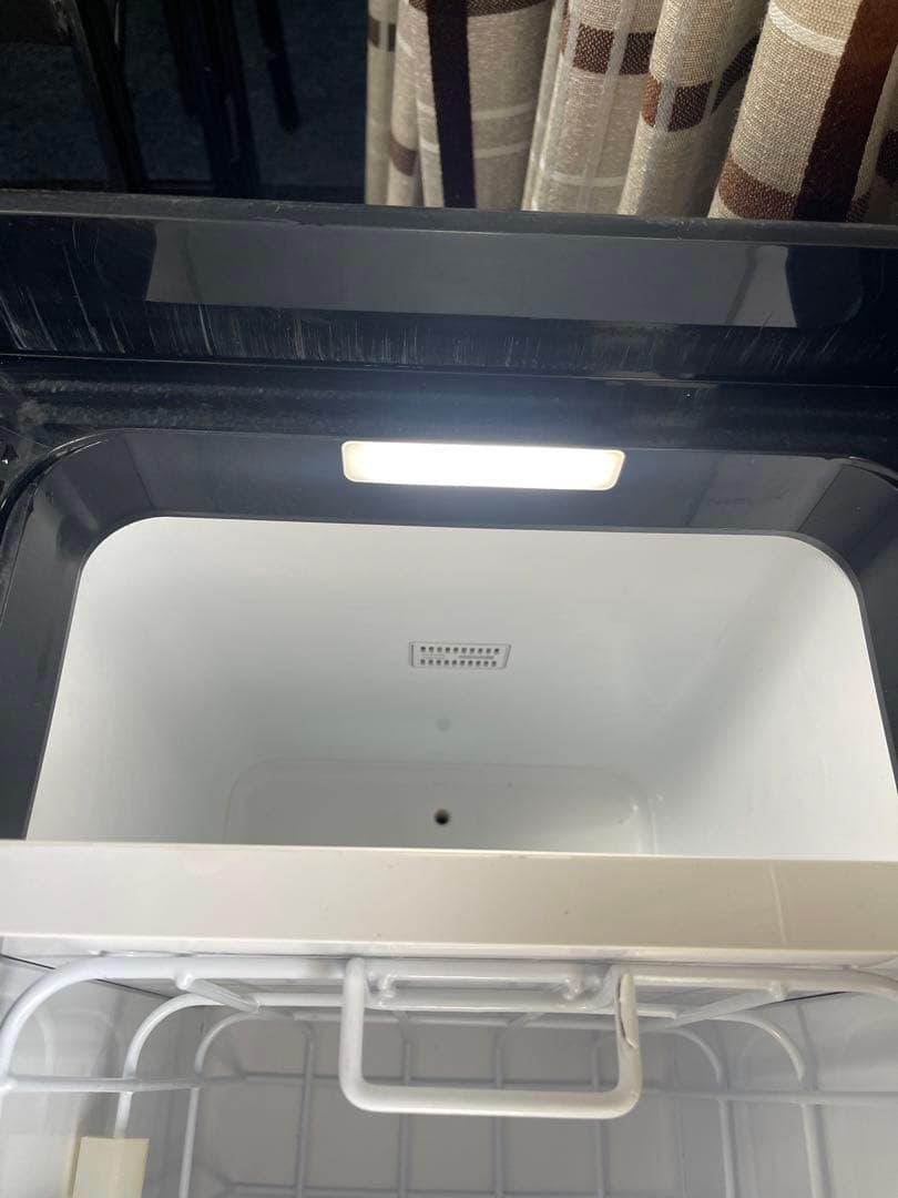 Makita 充電式保冷庫 CW004G 29L