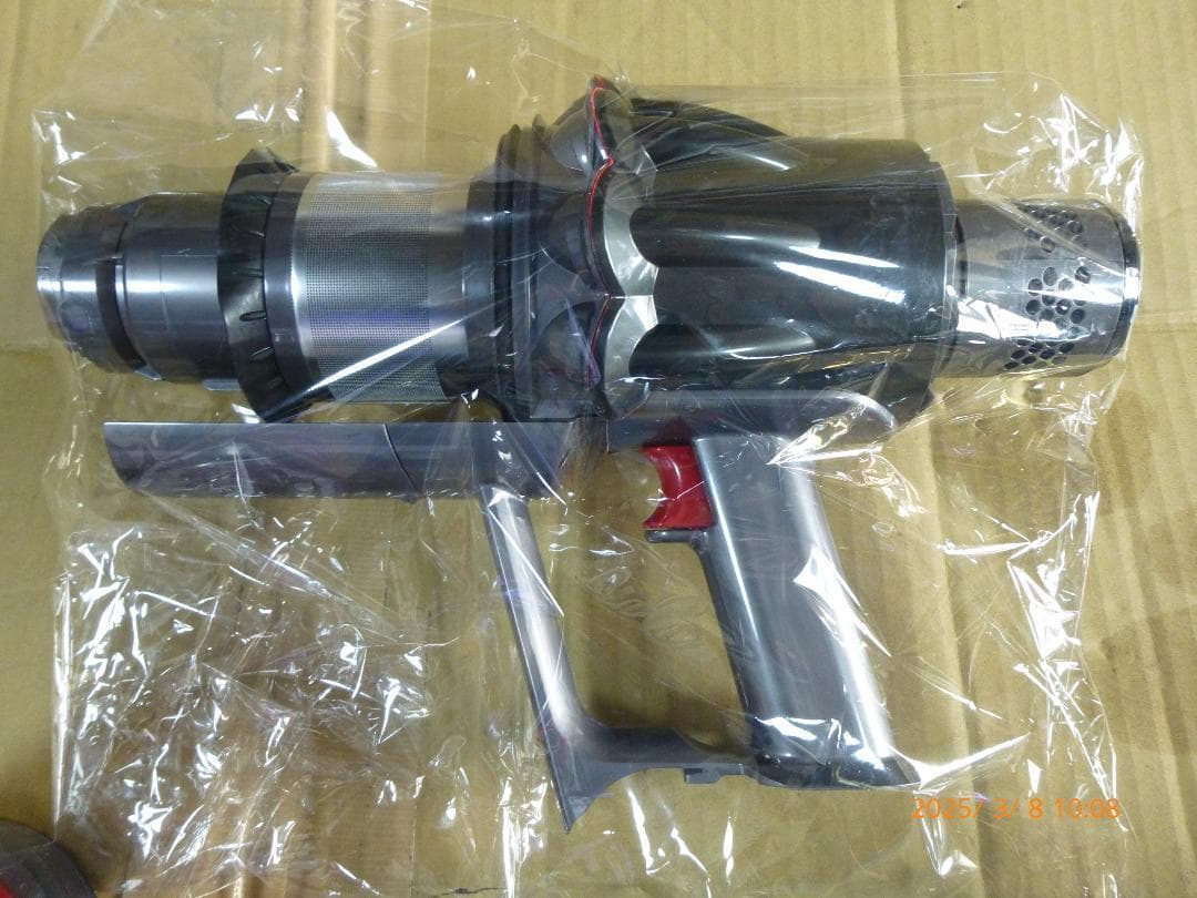 最安販売中　ダイソンSV18　新品ボディ本体と中古周辺パーツ