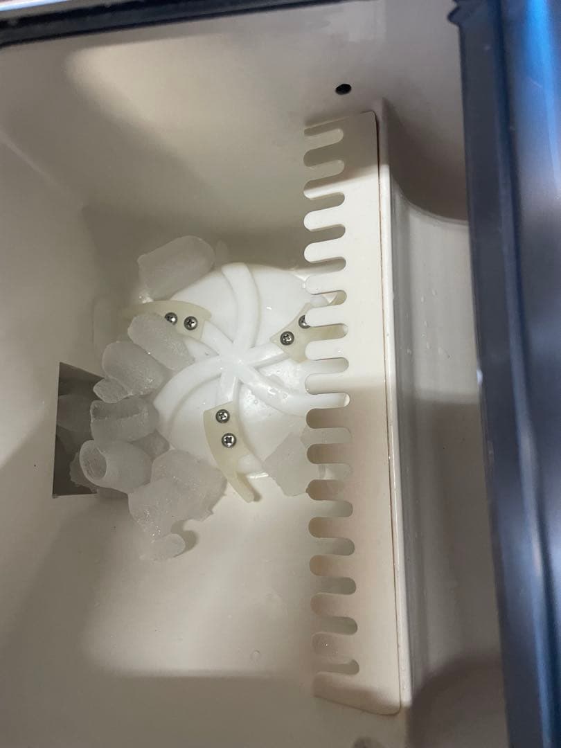 高性能製氷機 15kg/24h