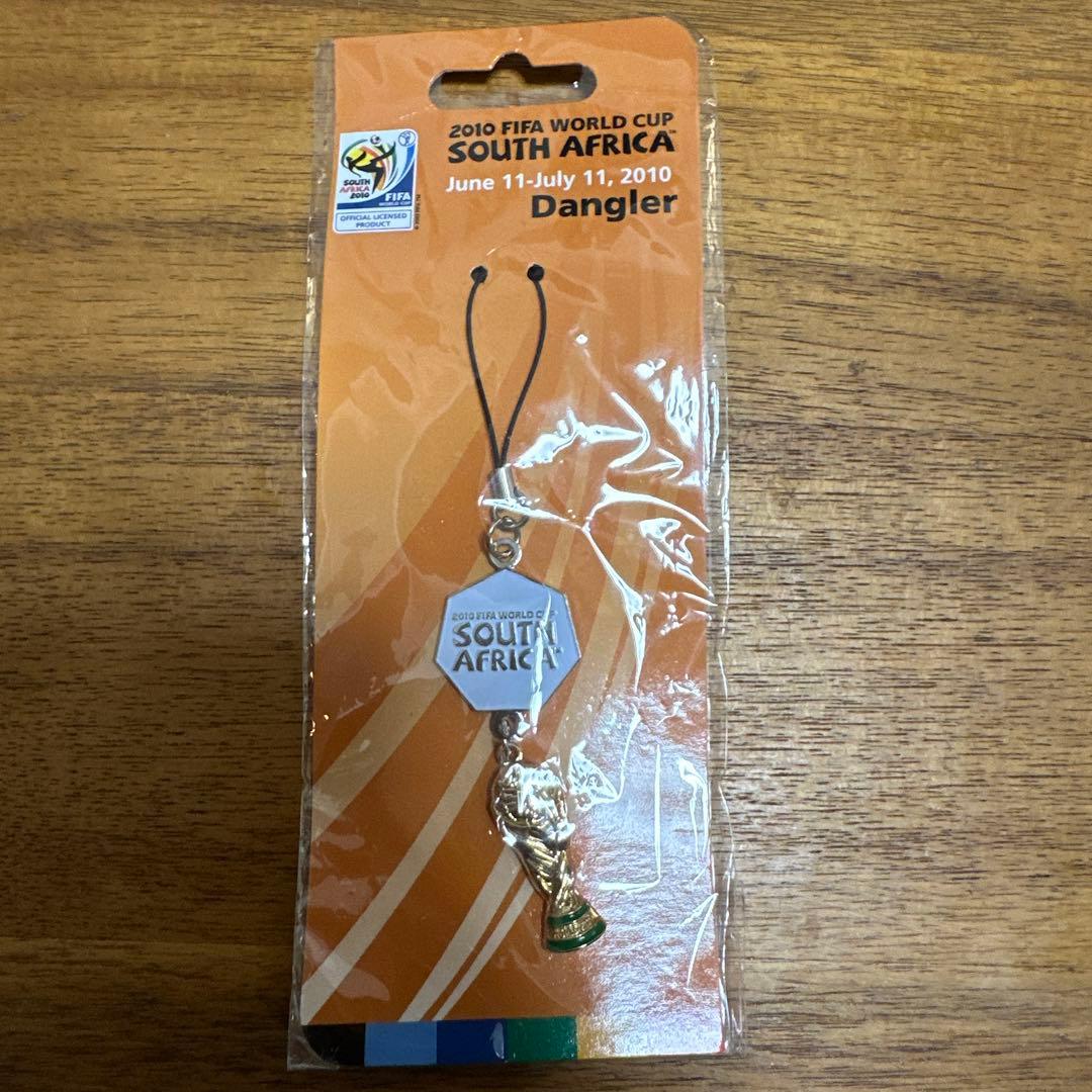 2010 FIFAワールドカップ トロフィーダングラー