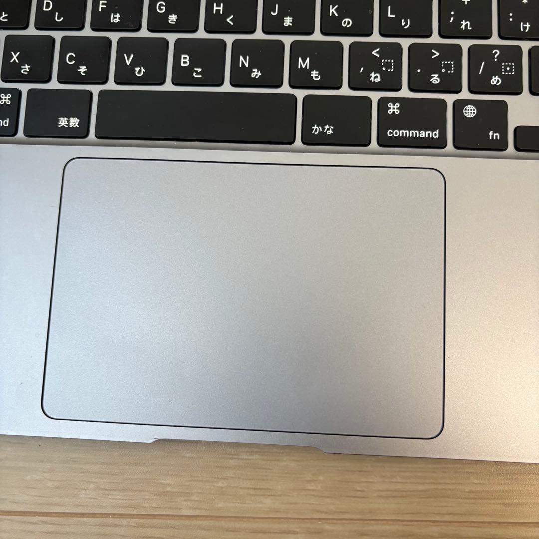 MacBook Air M1 8GB 256GB バッテリー96%