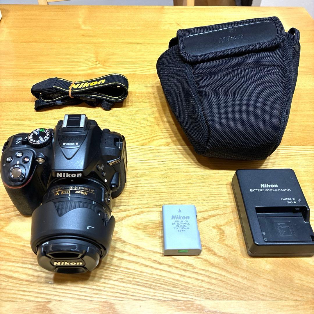 ニコン　D5300 AF-P 18-55 VR キット　一眼レフカメラ