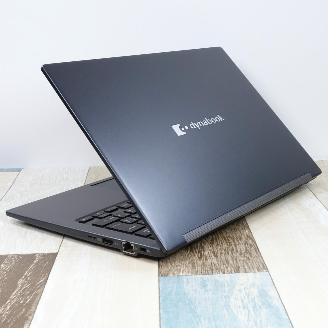 最新モデルと同じデザインで美品の超軽量神速モバイル✨第１１世代コアｉ７✨フルＨＤ