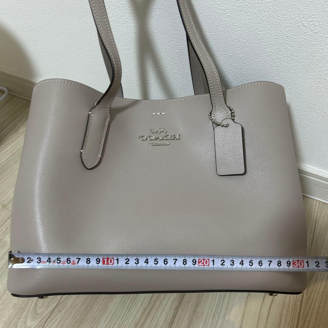 新品 COACH グレージュ ハンドバッグ