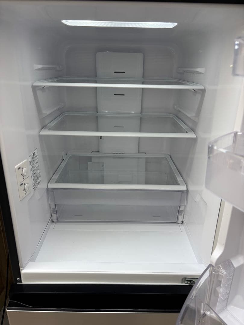 HITACHI 冷蔵庫 R-27SV 266L 2022年製 2/11迄