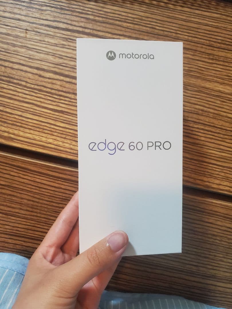 motorola edge 60 pro（シャドーグリーン）