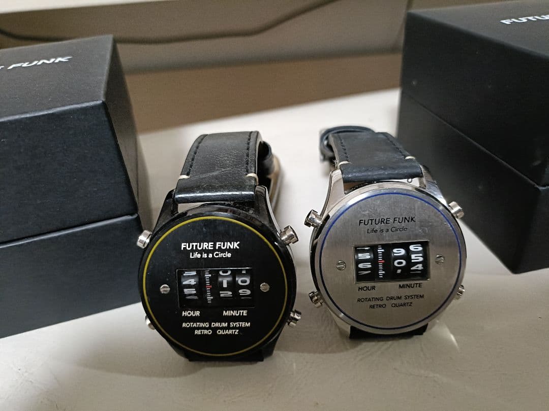 FUTURE FUNK デジタル腕時計 2点セット