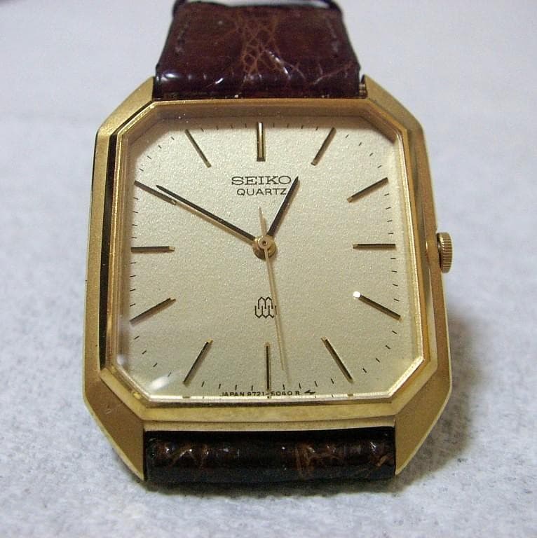 な*る様 【希少ヴィンテージ】SEIKO QUARTZ 9721-5040時計電