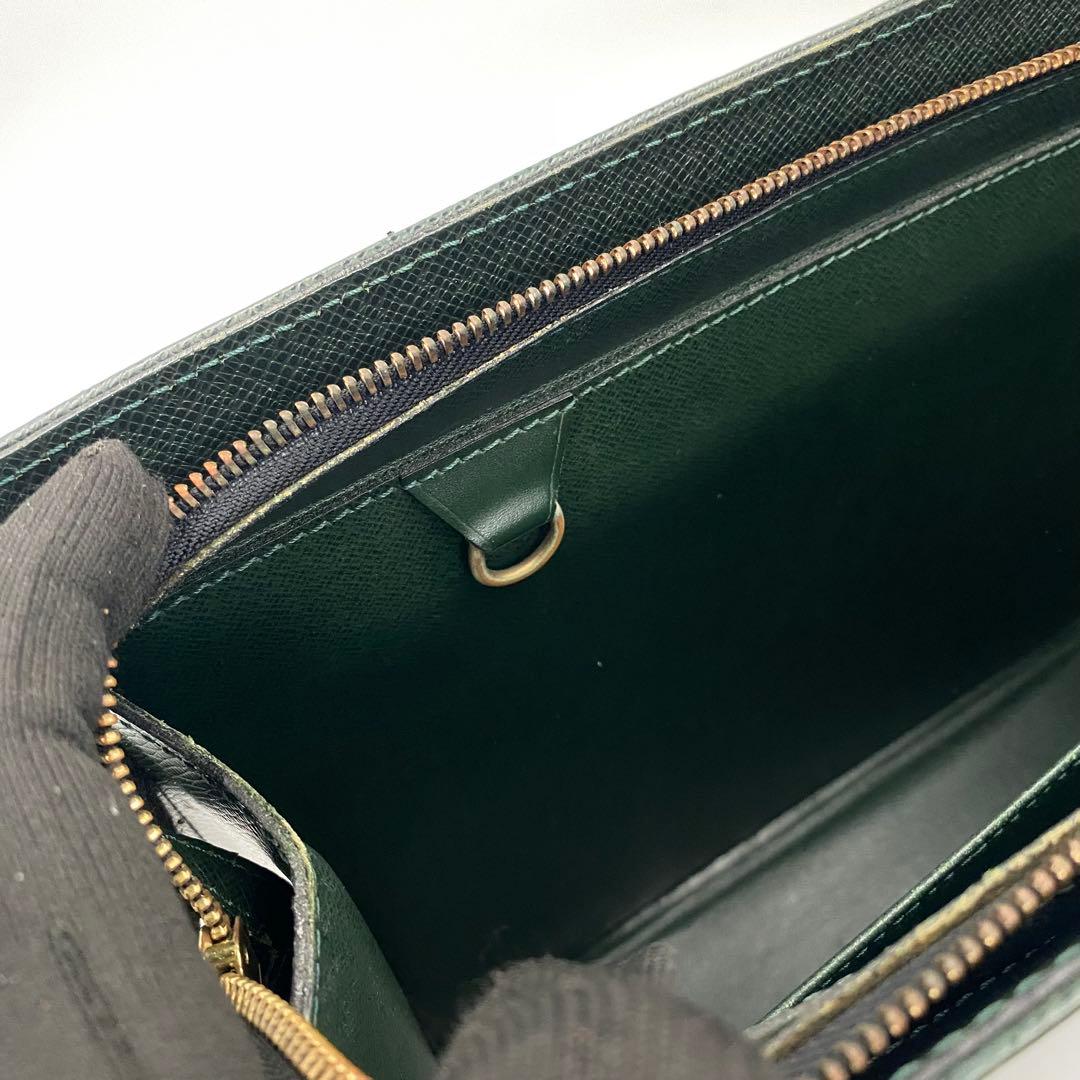 ルイヴィトン タイガ ポルトドキュマン ロザン メンズ ビジネスバッグ エピセア