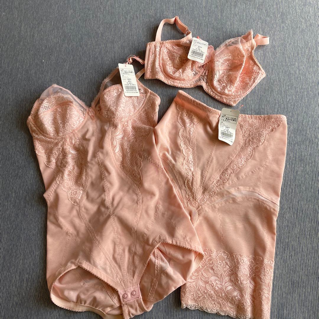 再値下げ！新品タグ付⭐︎Diana 補正下着　3点セット　定価¥76,650