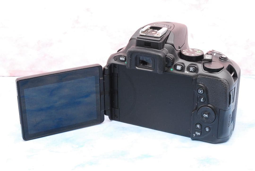 Nikon D5500☆一眼レフカメラ☆お得なWレンズ☆Wi-Fi＆S数少