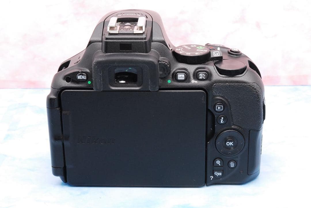 Nikon D5500☆一眼レフカメラ☆お得なWレンズ☆Wi-Fi＆S数少