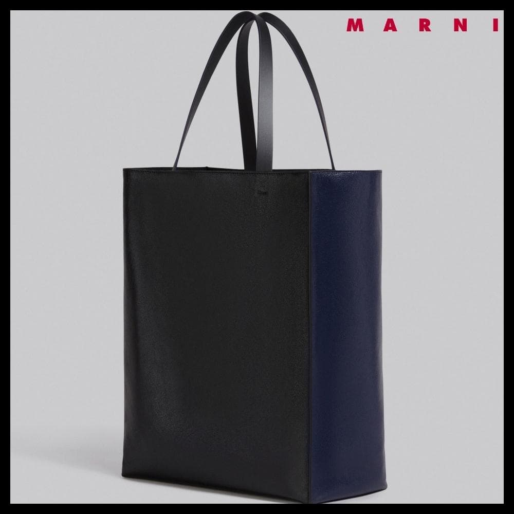 MARNI MUSEO レザートートバッグ　NAVY×BLACK 　O