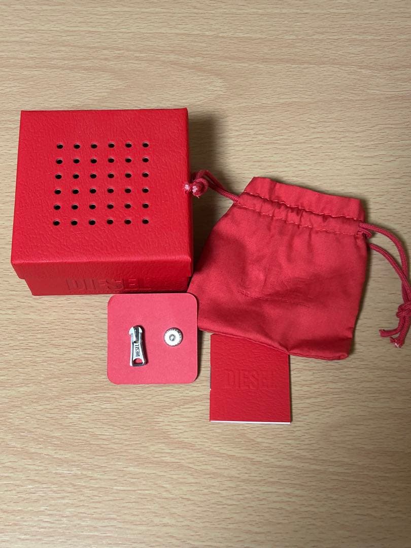 DIESEL シルバー ピアス(両耳用)