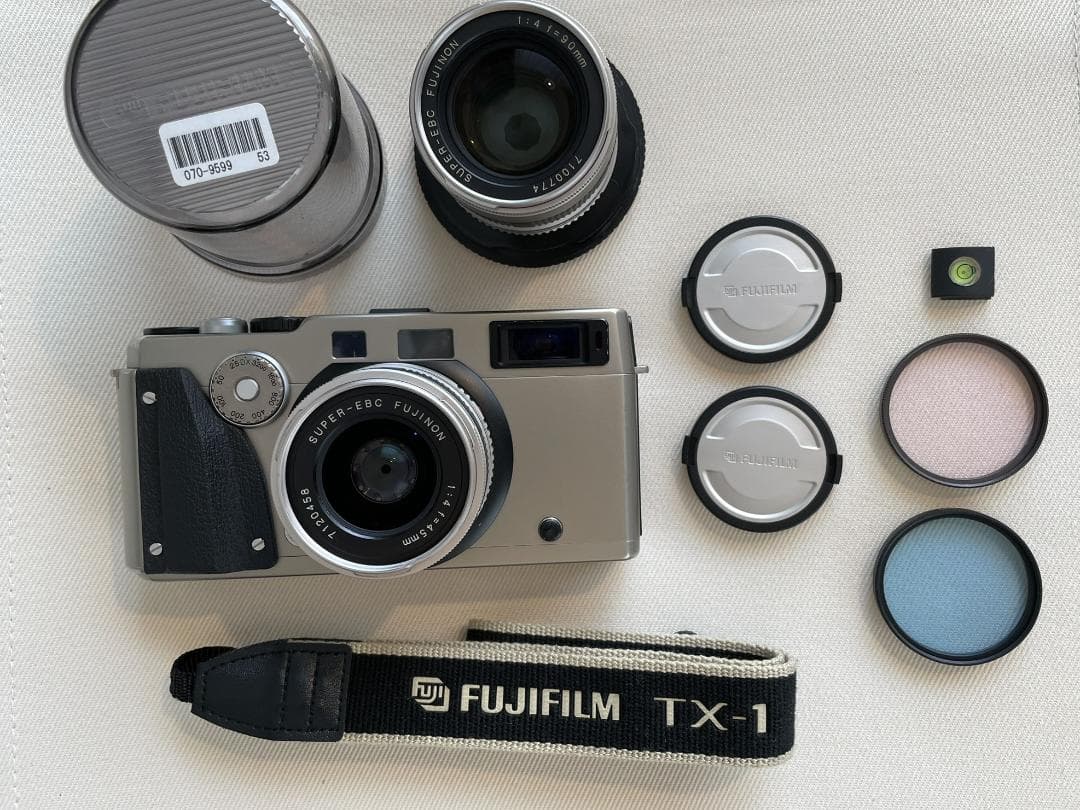 Fujifilm TX-1 + 45mm F/4 + 90mm F/4 作例あり