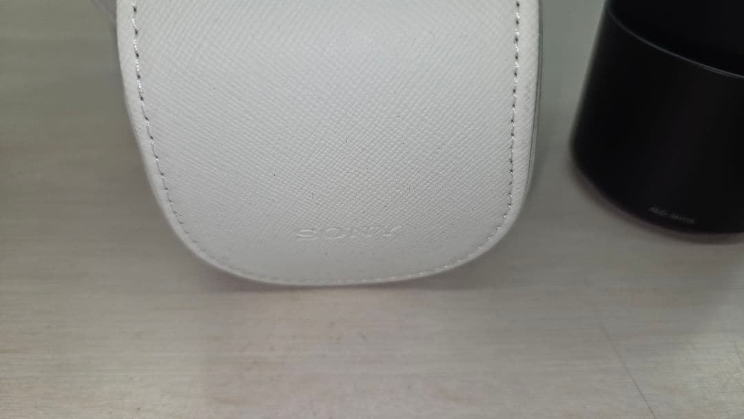 Sony α5100　ソニー ミラーレス　望遠、標準、単焦点　レンズ3本付