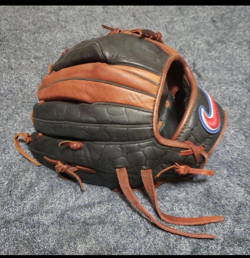 NIKE 軟式用グローブ　岩村モデル