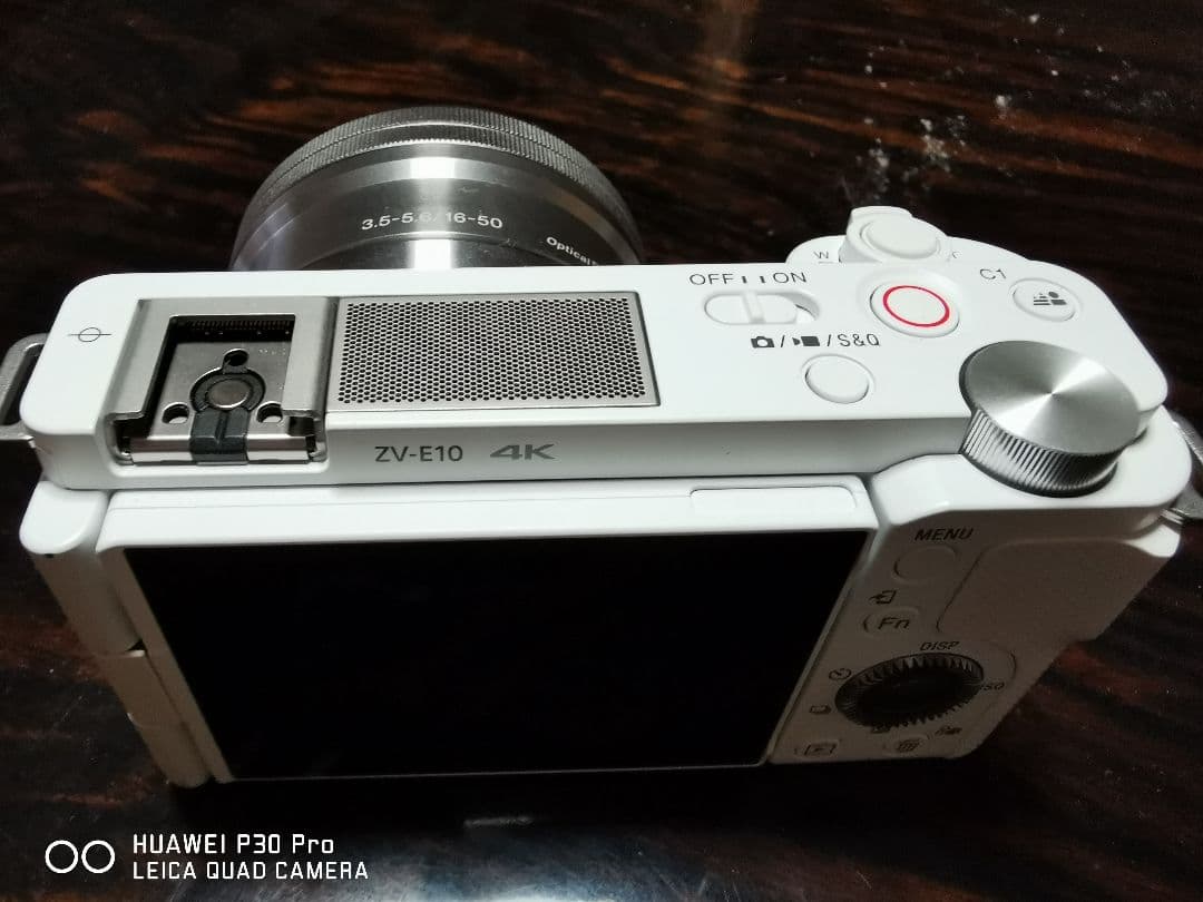 SONY ZV-E10 ホワイト ミラーレスカメラ