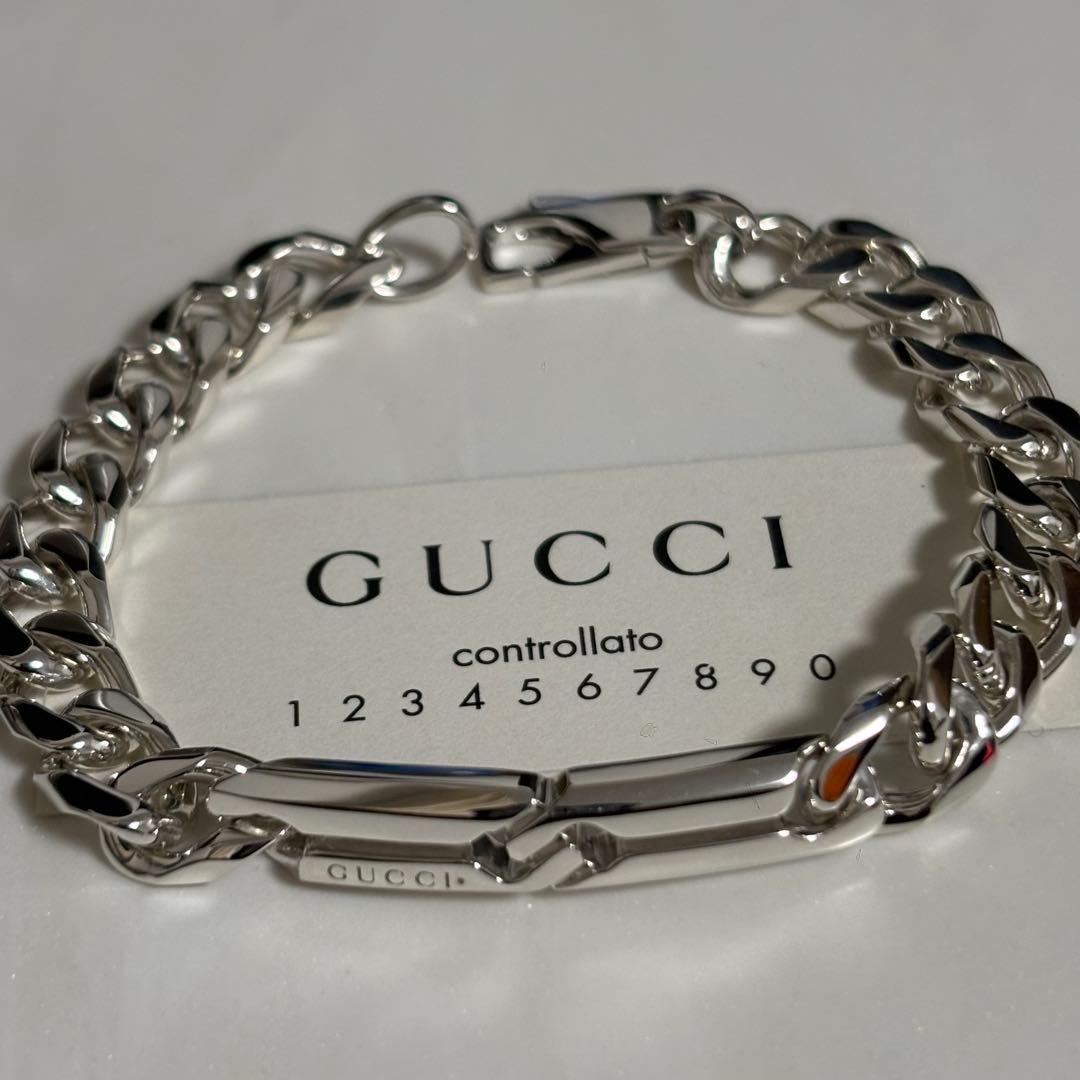 GUCCI 新品同様品【AAA 西島隆弘 着用】ノットブレスレット　刻印18