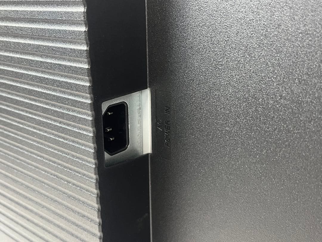 IODATA 31.5インチモニター DF321XDB　内蔵スピーカー有り