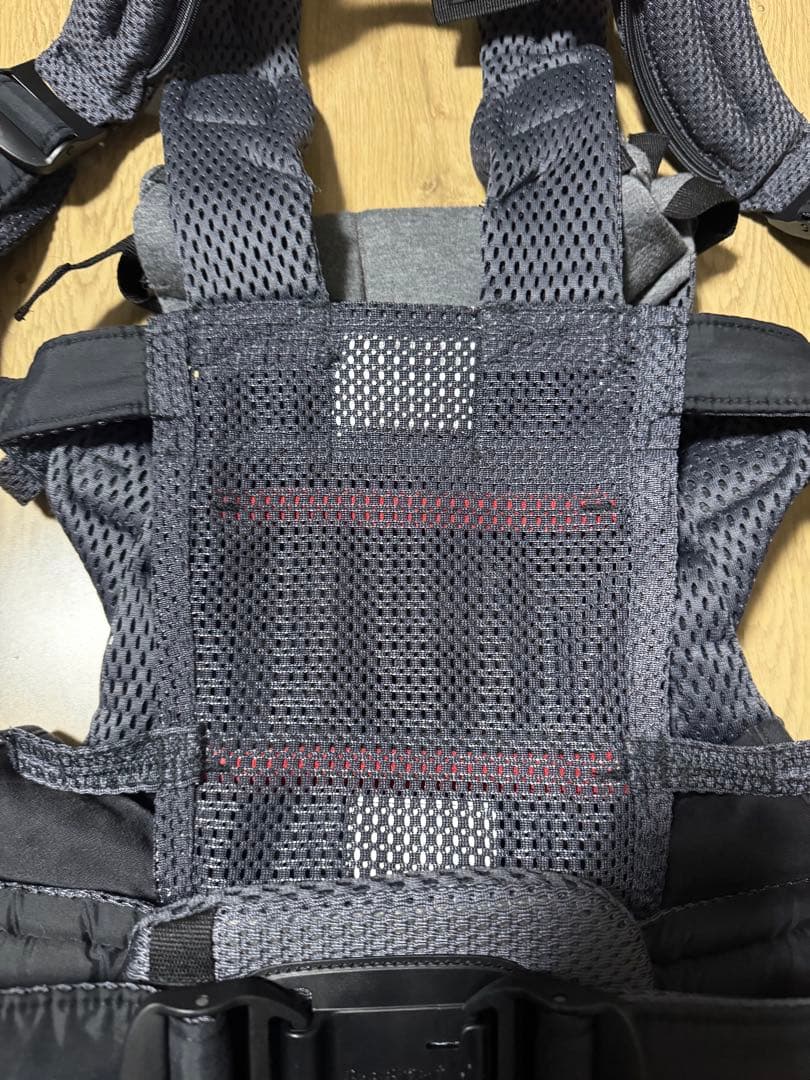 美品！BABYBJRN BABY CARRIER HARMONY