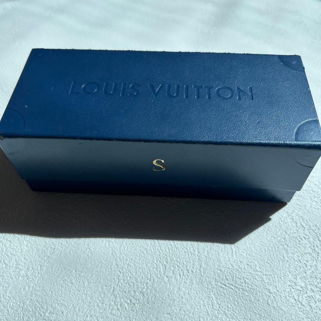 【LOUIS VUITTON 】スタッズ付き サングラス ザパーティー
