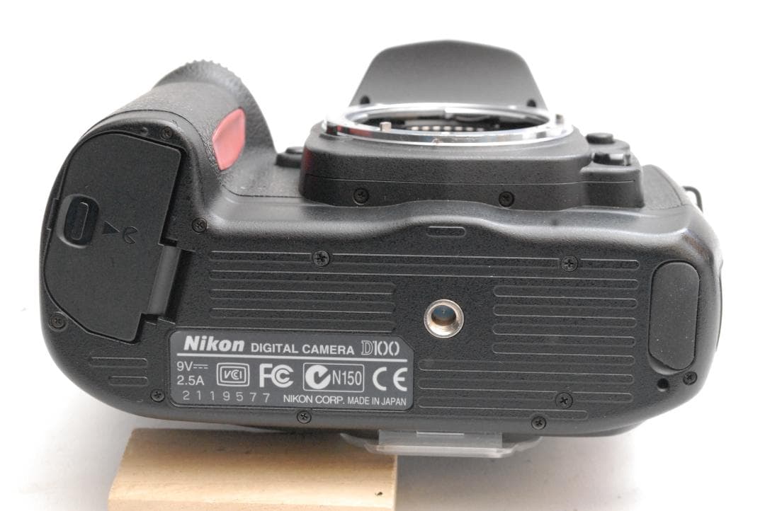 Nikon D100/AF NIKKOR 35-80mm (良品）