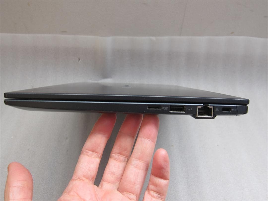 ダイナブック11世代Core i5-1135G7/256G/13.3フルHD液晶