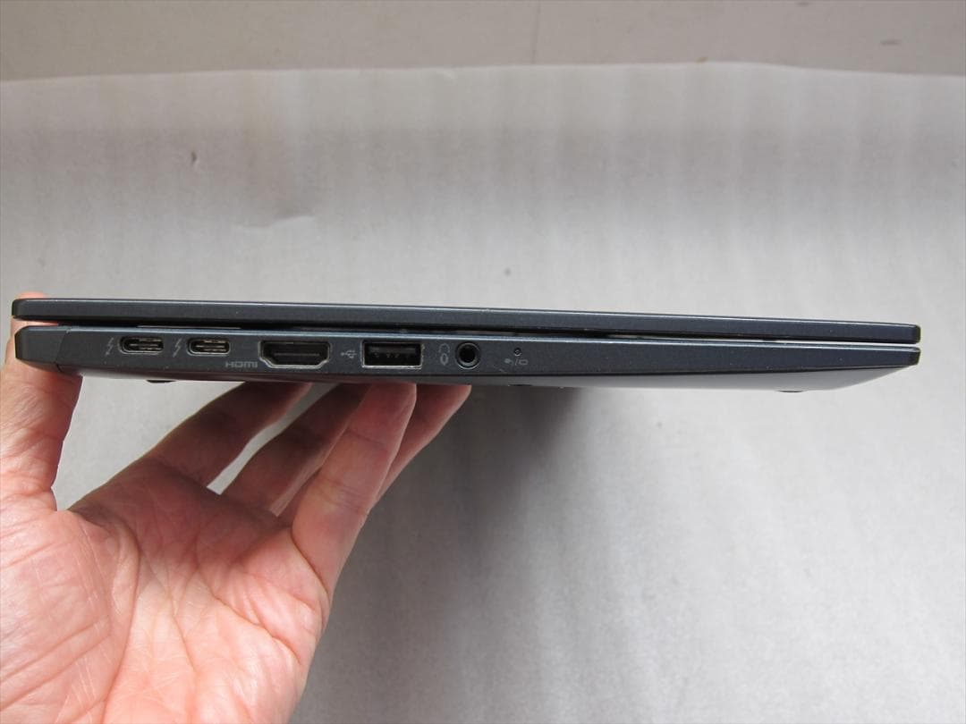 ダイナブック11世代Core i5-1135G7/256G/13.3フルHD液晶