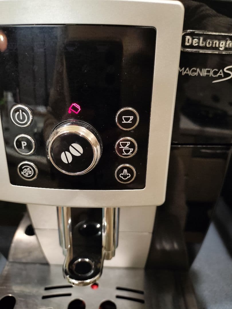 De'Longhi Magnifica S エスプレッソマシン　ジャンク品
