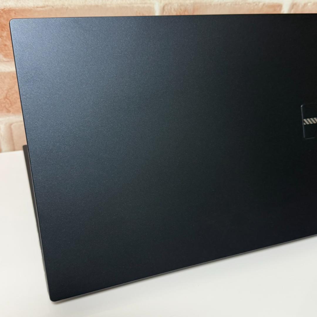 2024年製★超美品★第13世代Corei5 ASUS Vivobook F88