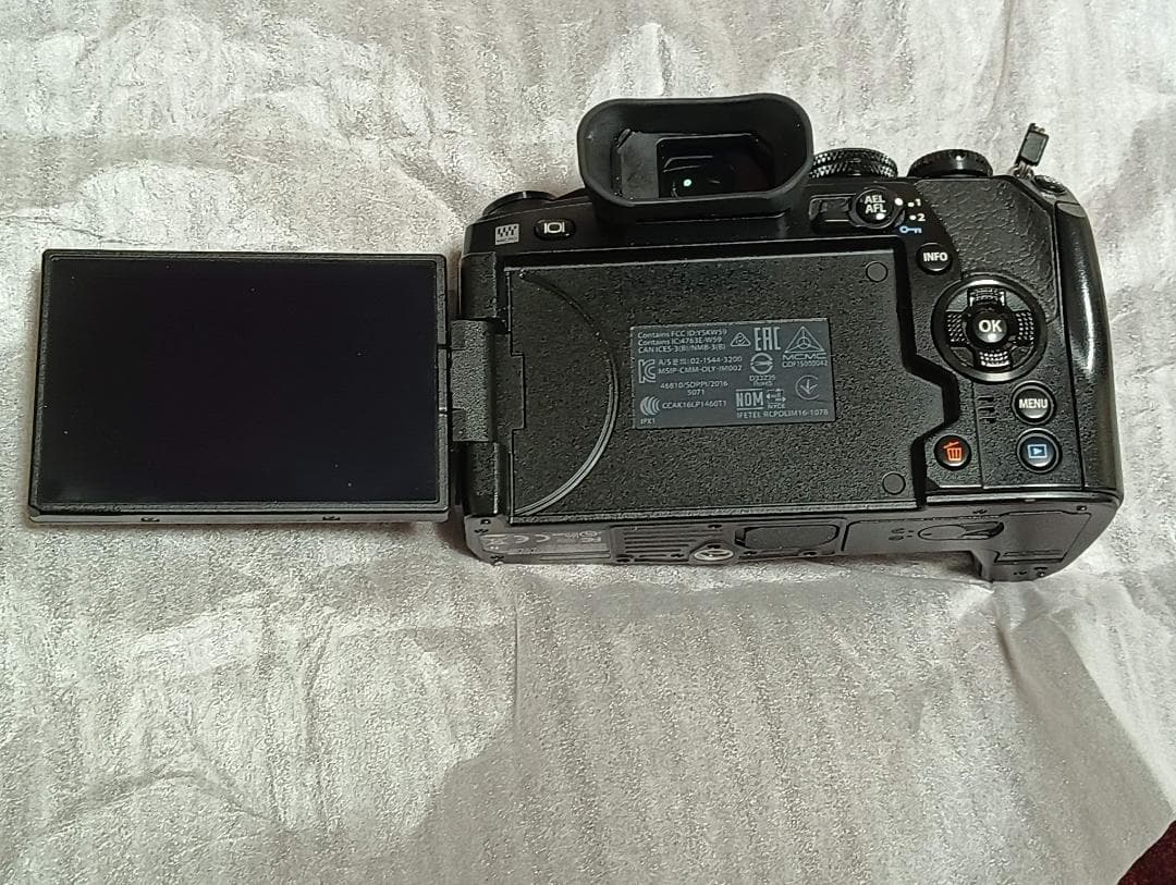 OLYMPUS OM-D E-M1 Mark II 本体