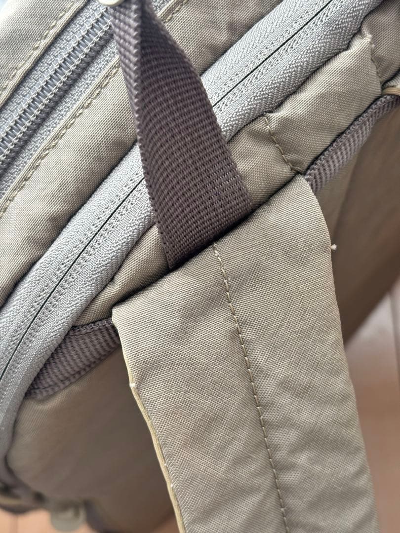 SAZABY PLUS LINE ROUND DAYPACK M グレー