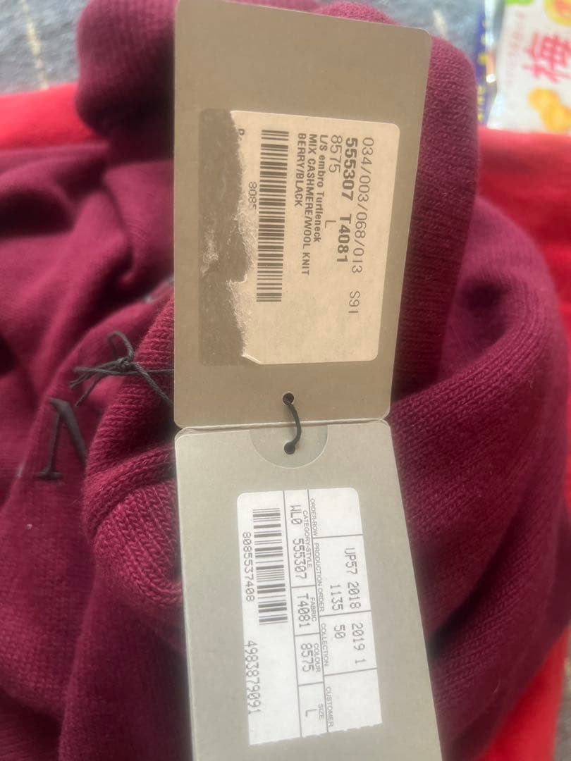 バレンシアガ　セーター