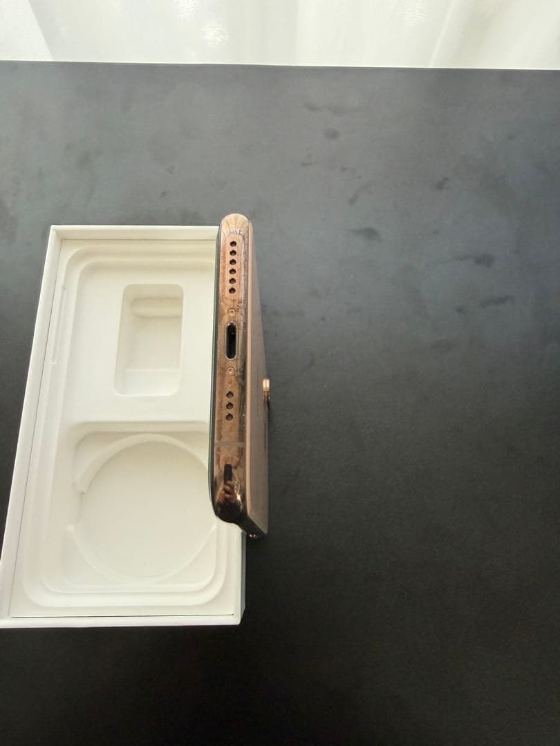 Apple iPhone Xs 64GB ゴールド 電池79% SIMフリー