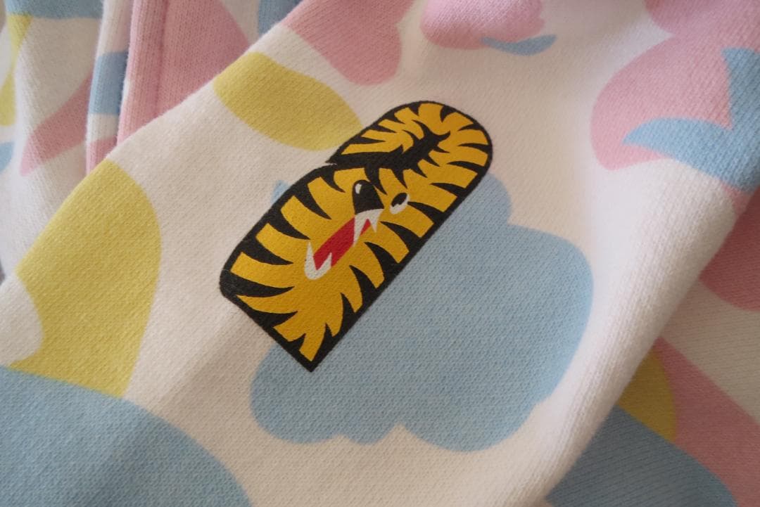 A Bathing Ape パーカー Mサイズ　シャーク