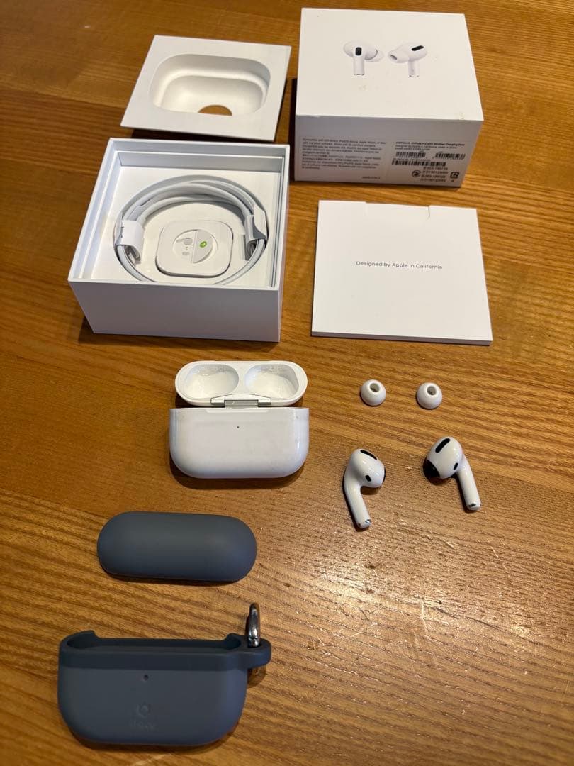 頬頬さん専用　AirPods Pro 第1世代 小傷あり iFace付