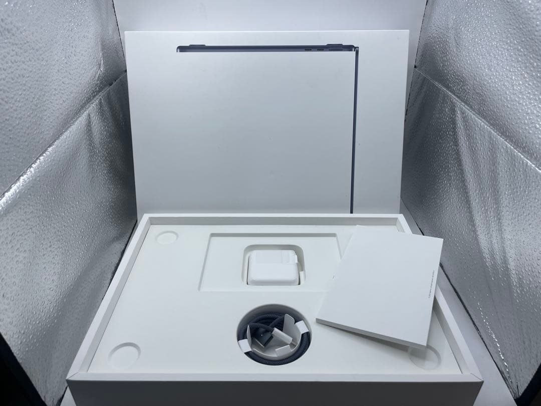 MacBook本体 Apple MacBook air M3 2024 16GB 256GB