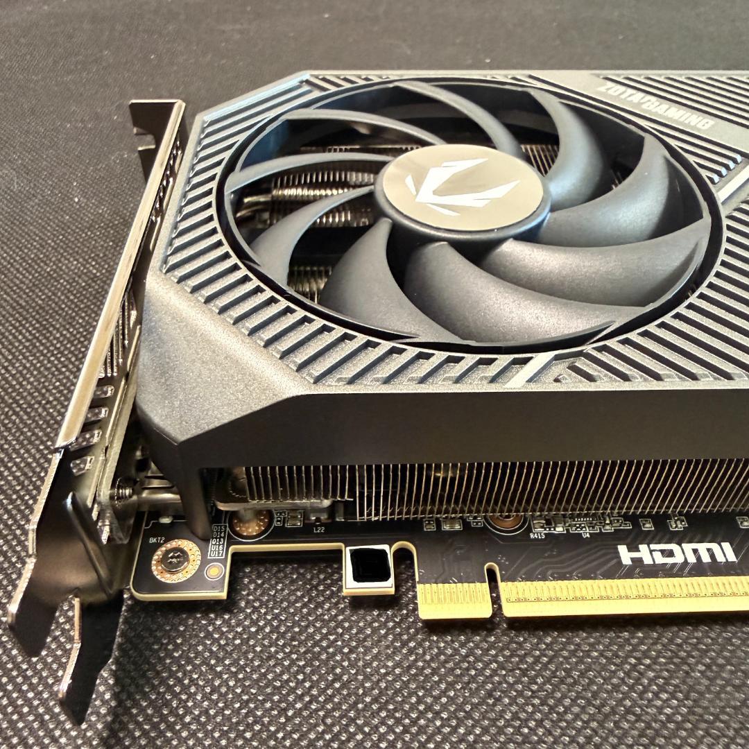 【ほぼ新品】NVIDIA GeForce RTX 5060 Ti 16GB